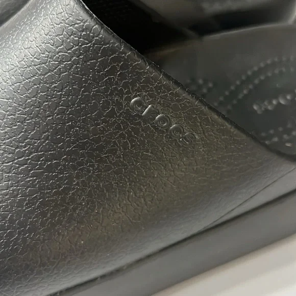 CROCS Black Comfort Clogs - Picture 2 of 6